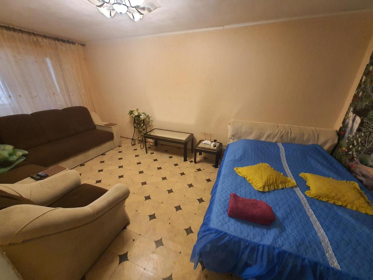 Апартаменти Повністю Whole Apartment Krywyj Rih Zimmer foto